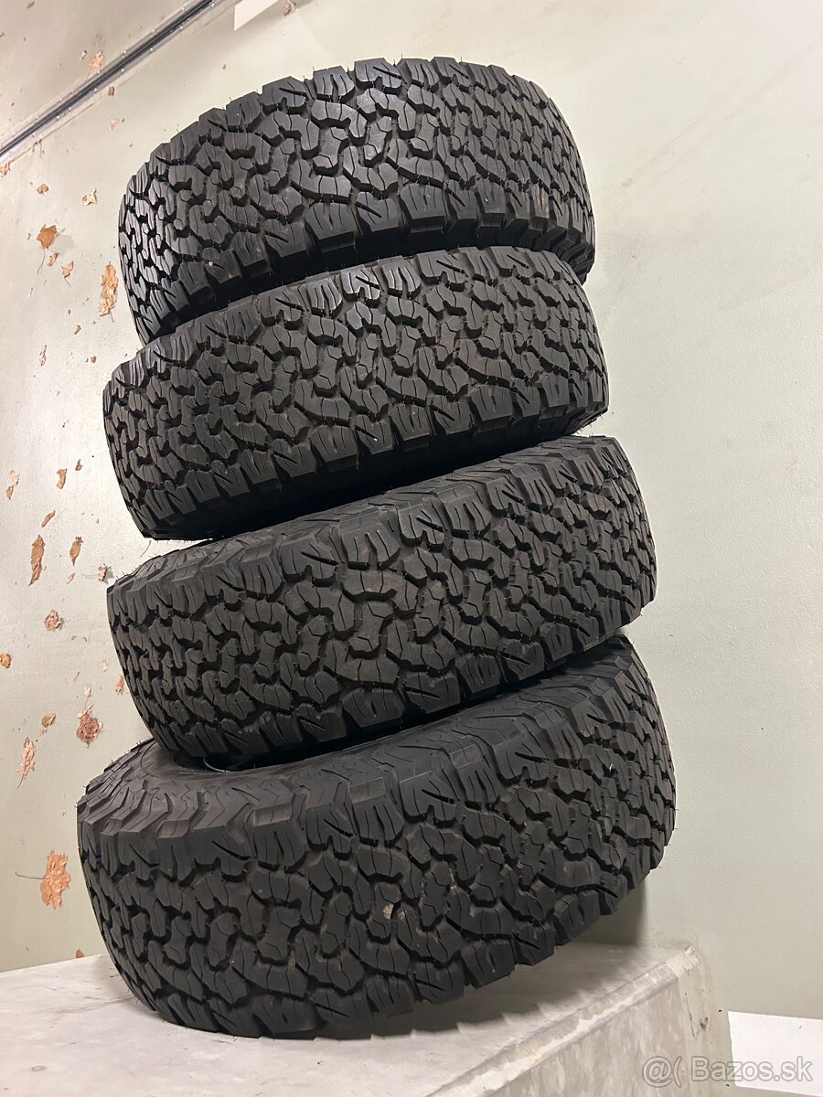 Jeep Wrangler 285/70 r17 BF Goodrich - 18