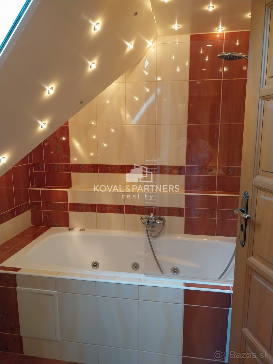 Koval & partners ponúka exkluzívne na predaj rodinný dom v o - 18