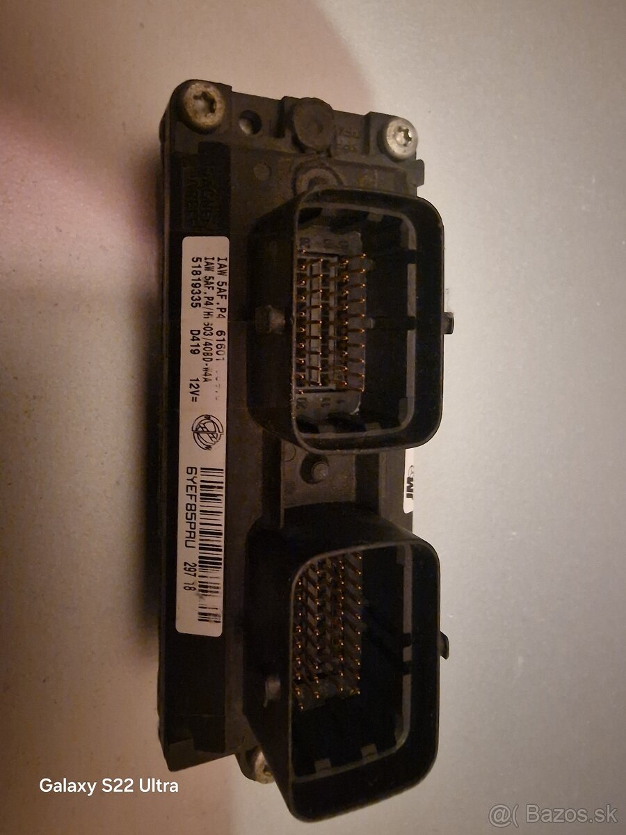 Predám riadiacu jednotku ECU - 18