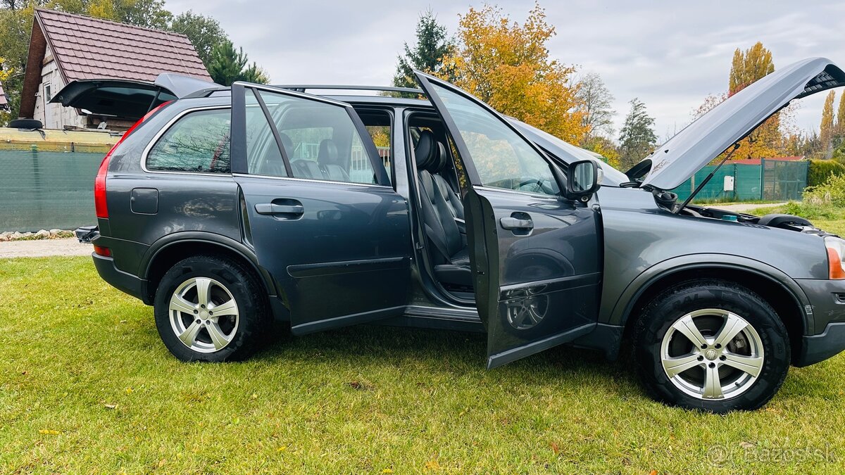 Volvo XC90 2.4 D 4x4 - 18