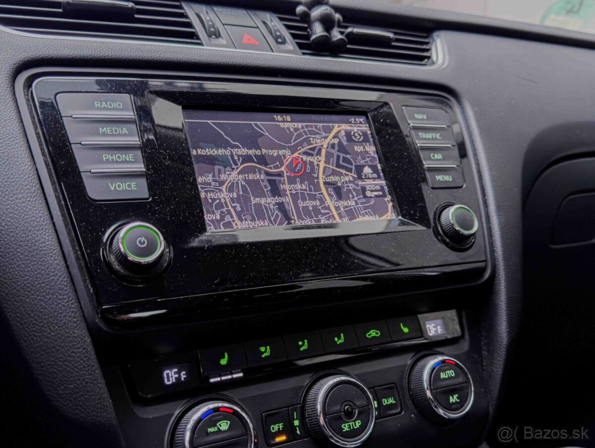 Škoda Octavia Combi 2.0 TDI Ambition - 18