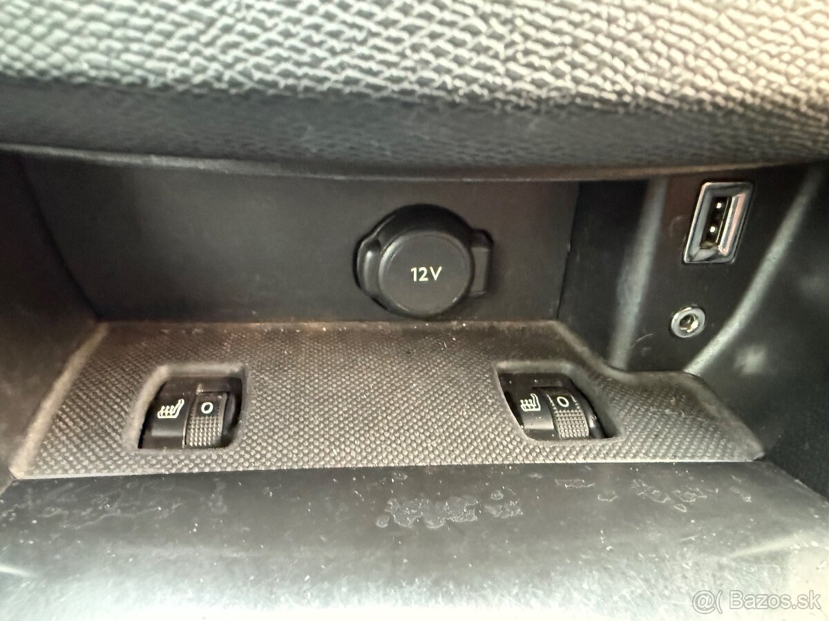 Peugeot 308 GT, 1.6i, 151Kw, rok 2016 - 18