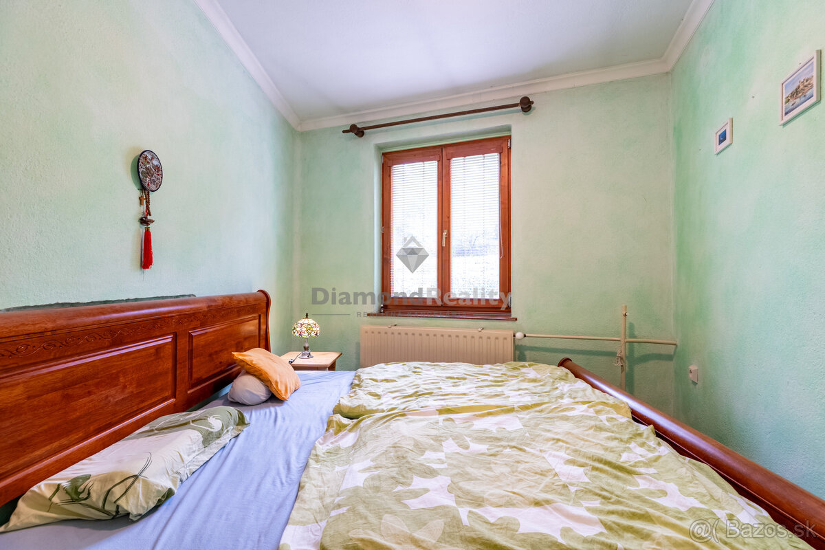 NA PREDAJ 6 IZBOVÝ RODINNÝ DOM S DVOMI BYTOVÝMI JEDNOTKAMI | - 18