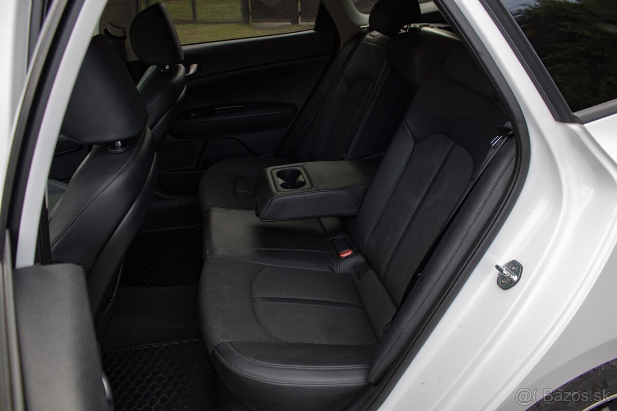 KIA Optima Sportswagon 2.0 GDI PHEV - 18