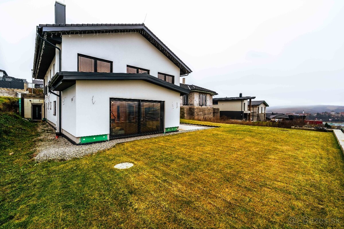 Luxusný rodinný dom na Šibeničnej hore - 18