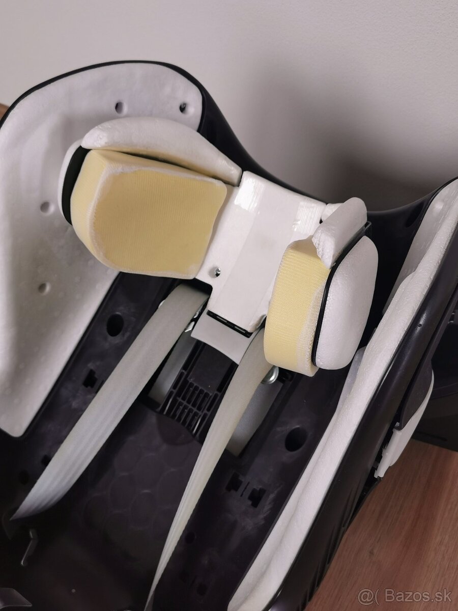 Autosedačka Cybex sirona M2 i-size
- 18