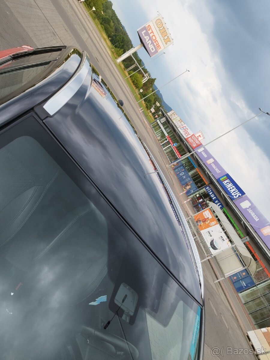 suzuki vitara 1.4 rok 2024 - 18