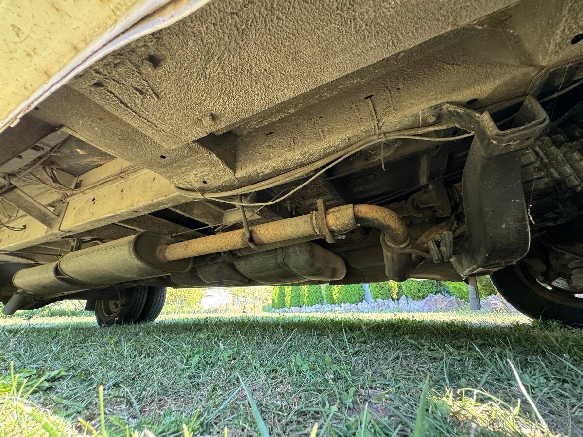 FORD TRANSIT AUTOKARAVAN 2.5 TD COLUMBIA 310 - 18