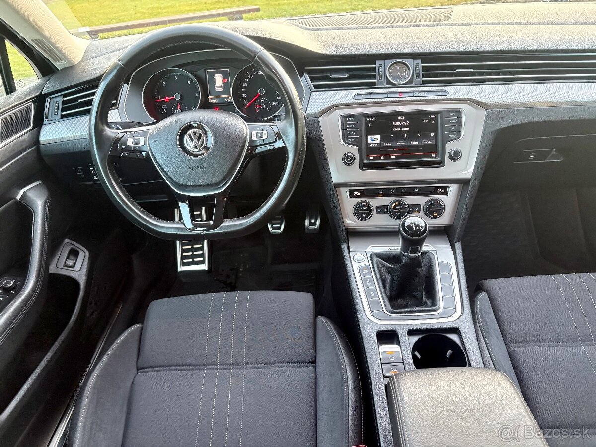 VOLKSWAGEN PASSAT B8 2.0 TDI 110kw ALLTRACK 4X4 2016 - 18