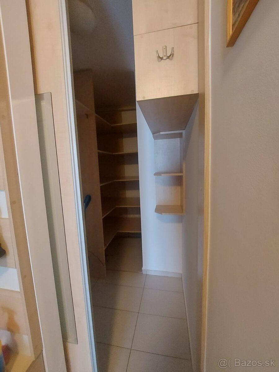 Na predaj 2 izbový byt s balkónom v Poprade centrum - 18