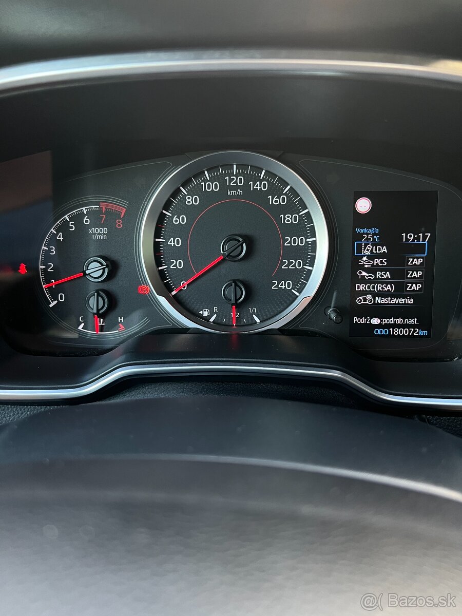 Toyota Corolla sedan 1.5 Style 2022 - 18