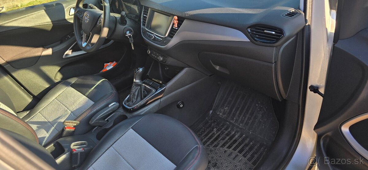 Opel Crossland X - 18