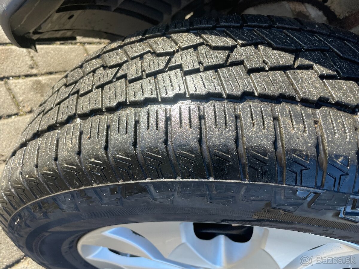 HONDA CR-V 2,2i-DTEC 4x4 110kw Tažné bez koroze 2015 - 18