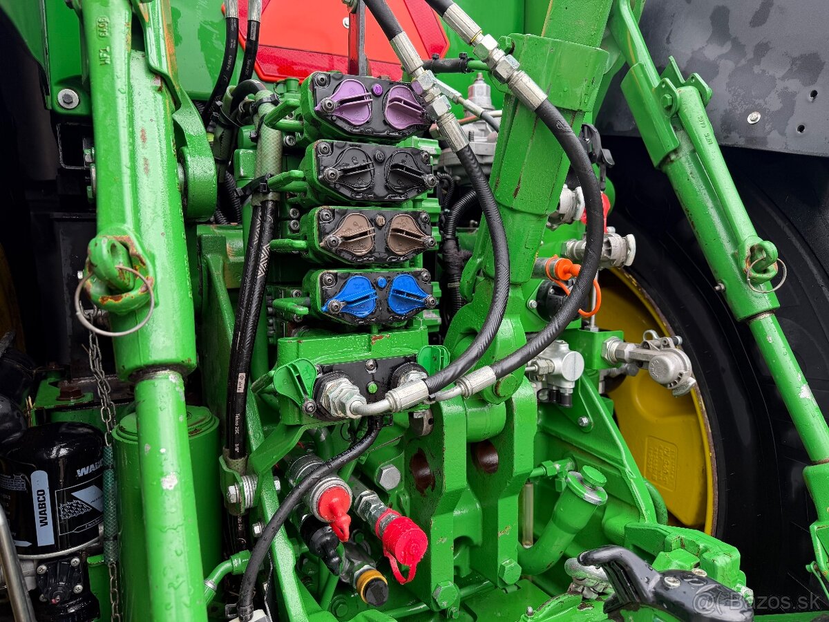 John Deere 8370R E23 rok vyroby 2016 - 18