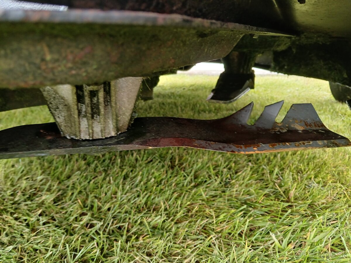 Traktorová kosačka mulčovač raider - 18