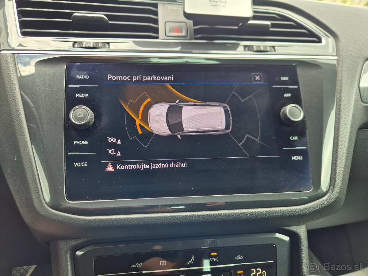 ===Volkswagen Tiguan=== - 18