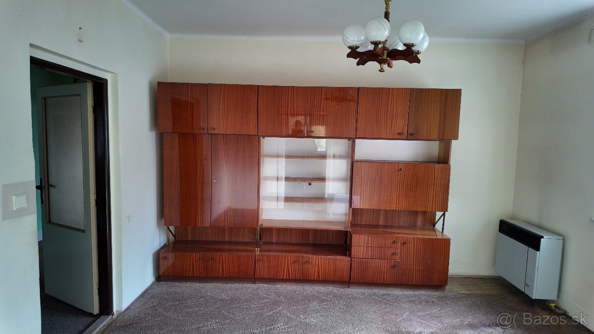 Rodinný dom s možnosťou prerábania v Bake - 18