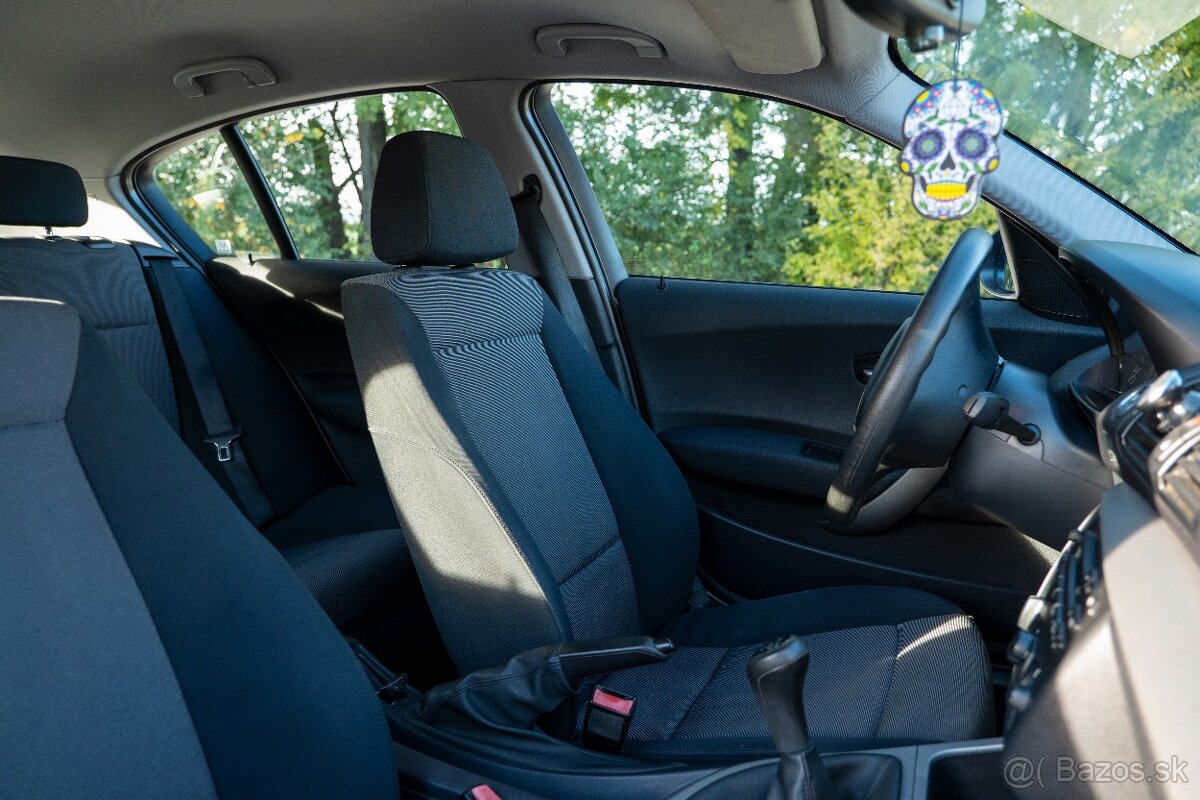 BMW 116 85kW 2005 benzin - 18