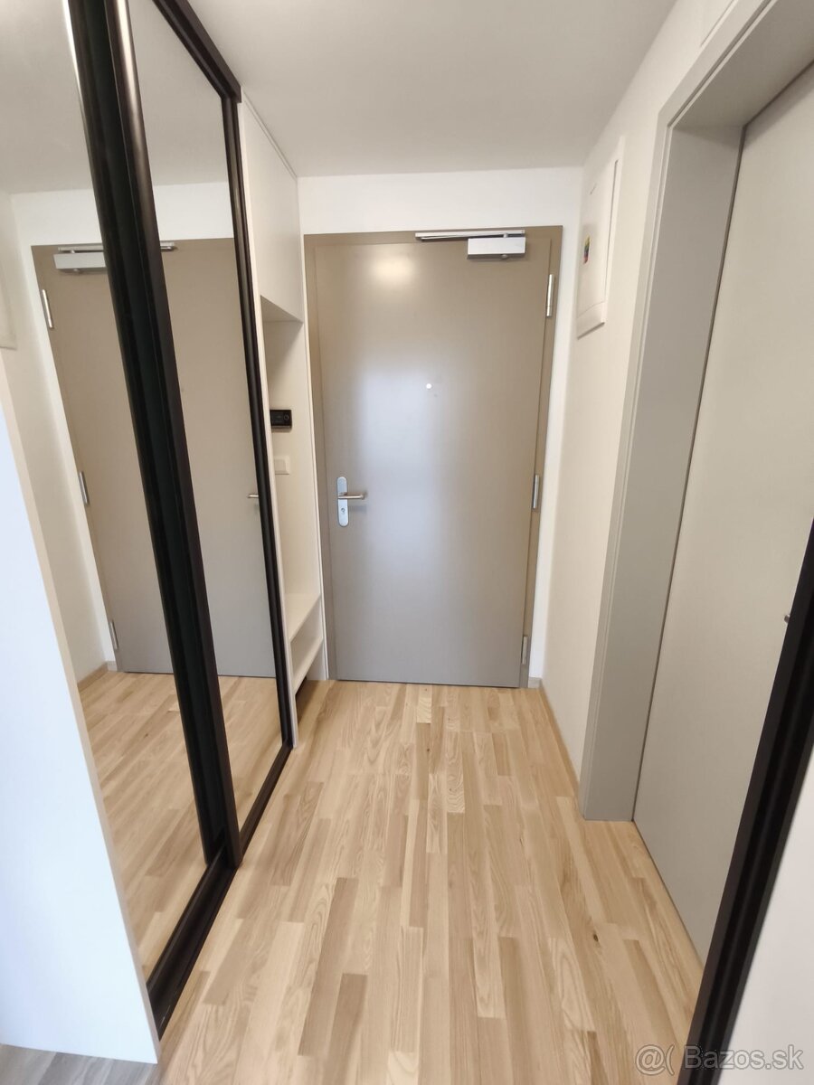 Ešte neobývaný 1,5 izb. byt v centre Metropolis Downtown - 18