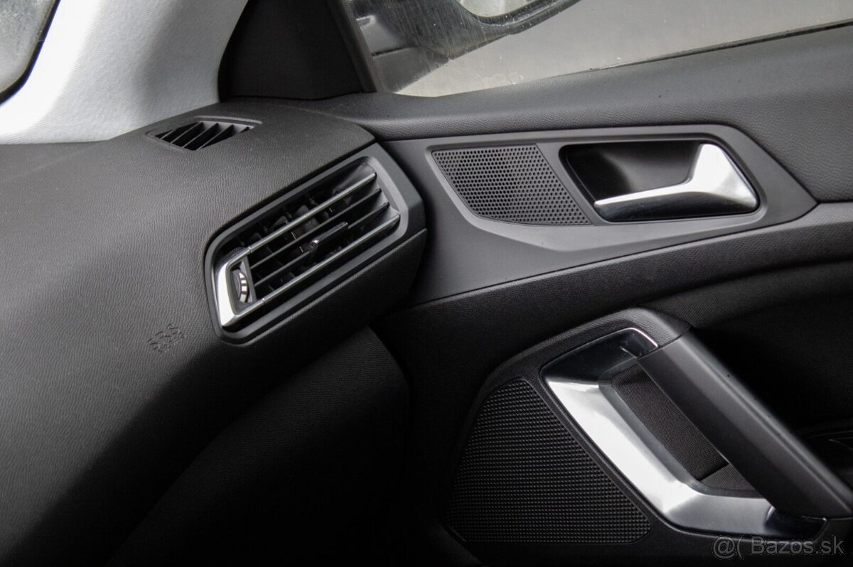 Peugeot 308 1.6HDi Allure 88kW - 18