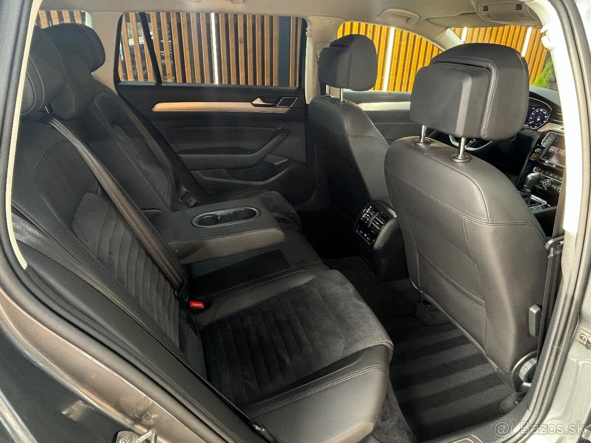 Volkswagen Passat Variant 2.0 TDI Highline DSG - 18