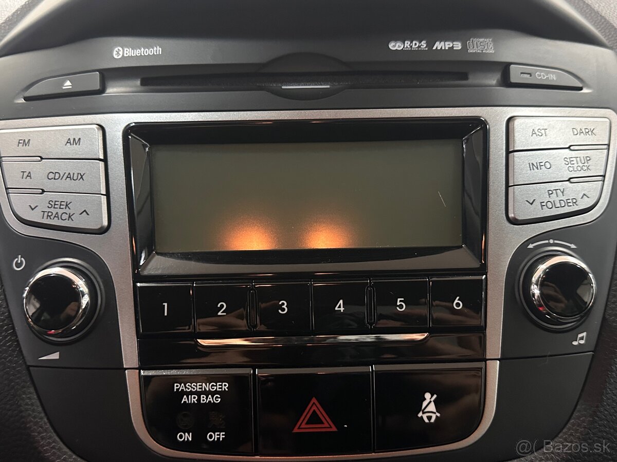 Hyundai ix35 2.0i DOHC 4x4 - 18