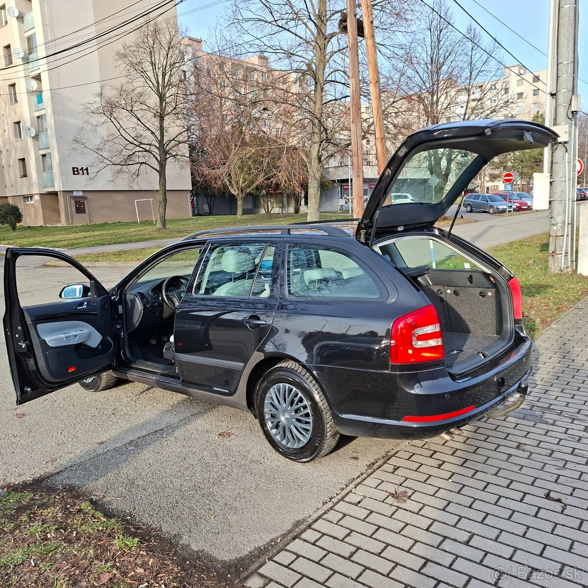 Škoda Octavia Combi 2.0 TDI Laurint & Klement - 18