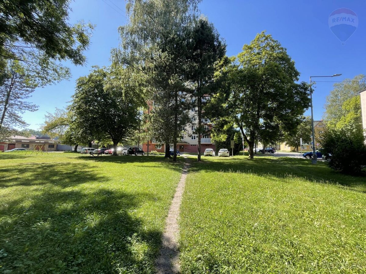 Na predaj:3-izbový byt po rekonštrukcii v širšom centre Brez - 18