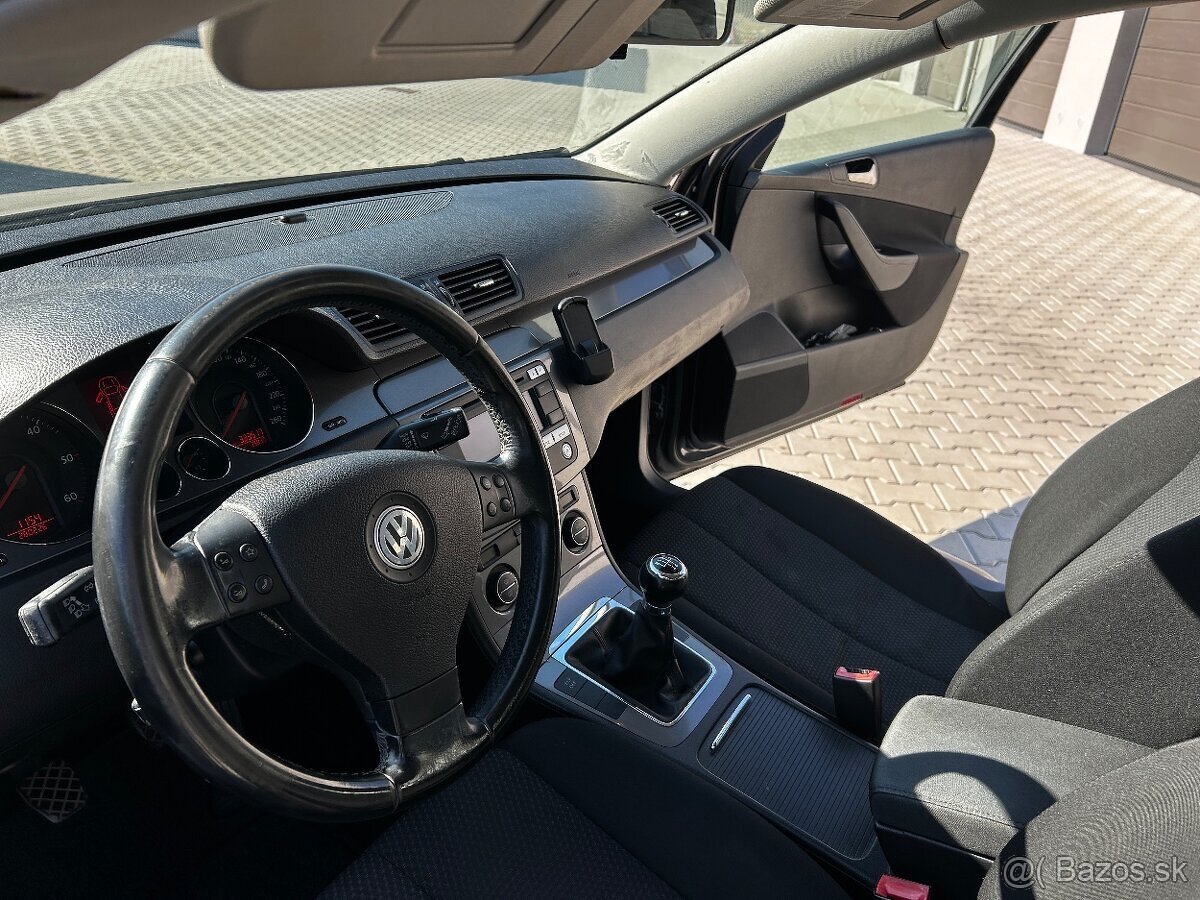 Volkswagen Passat b6 1.9TDI 77-KW Bluemotion - 18