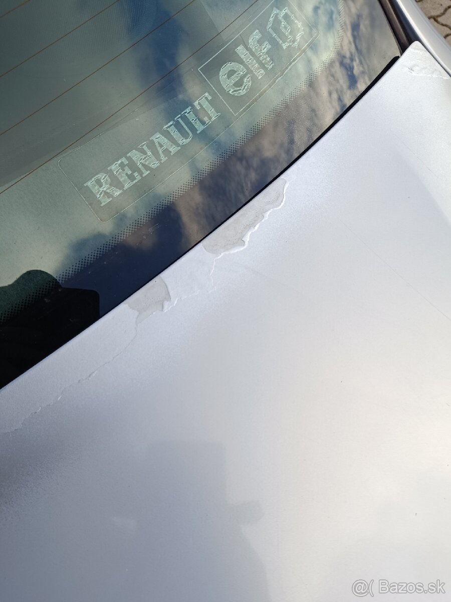 RENAULT MÉGANE CLASSIC 1,8 16V - 18