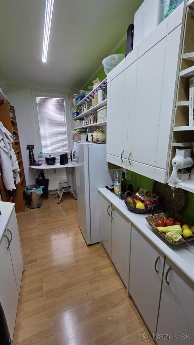3-4 i byt s parkovacím miestom, balkónom, pivnicou Šaľa-Veča - 18