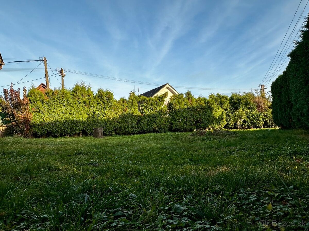 NOVÁ CENA KOŠICE - KRÁSNA - VÝBORNÁ LOKALITA - DVOJGENERAČN - 18