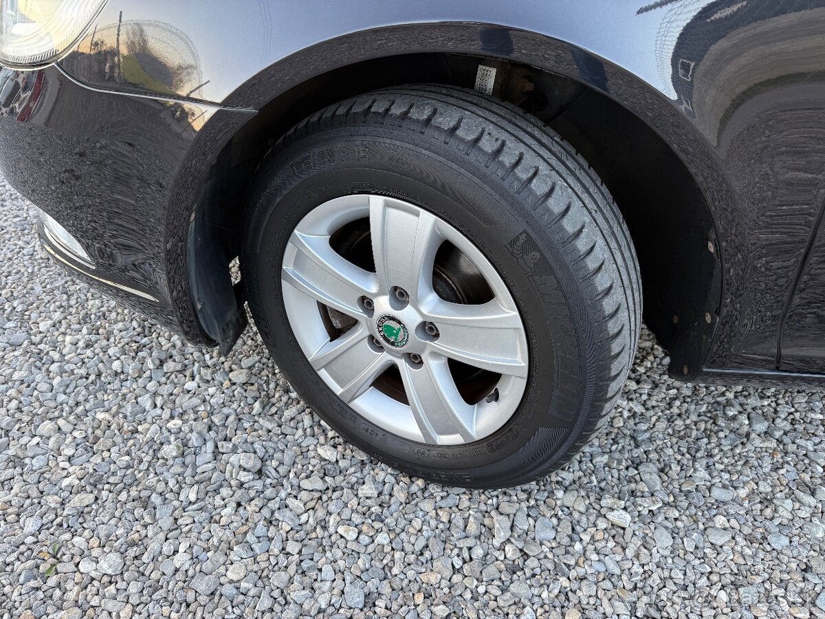 Škoda Octavia 1.6TDI Elegance - 18