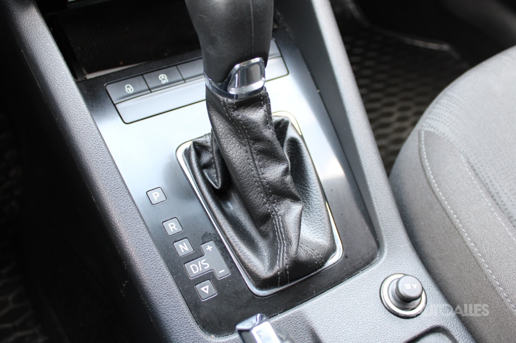 Škoda Octavia Combi 1,0 TSi DSG 85 kW STYLE - 18