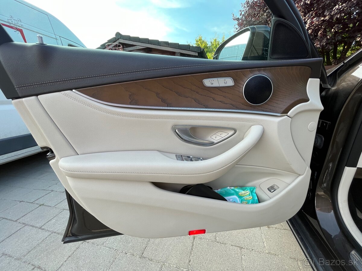 Mercedes Benz E220 4matic All-terrain- cena s DPH - 18