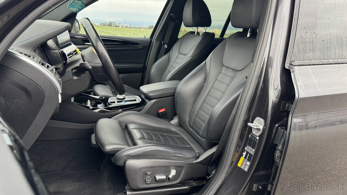 BMW iX3 A/T - 18