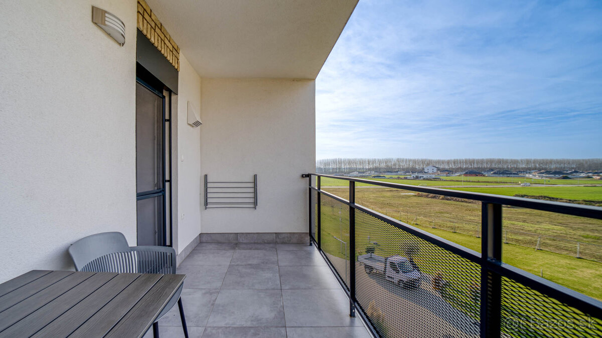 Štýlový kompletne zariadený 2 izbový apartmán s terasou s mo - 18