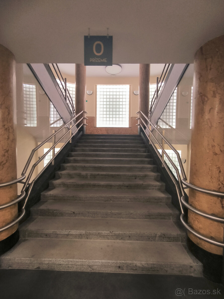 VOĽNÝIba u nás 2i BEZRUČOVA RESIDENCE,balkón,loggia,garáž. - 18