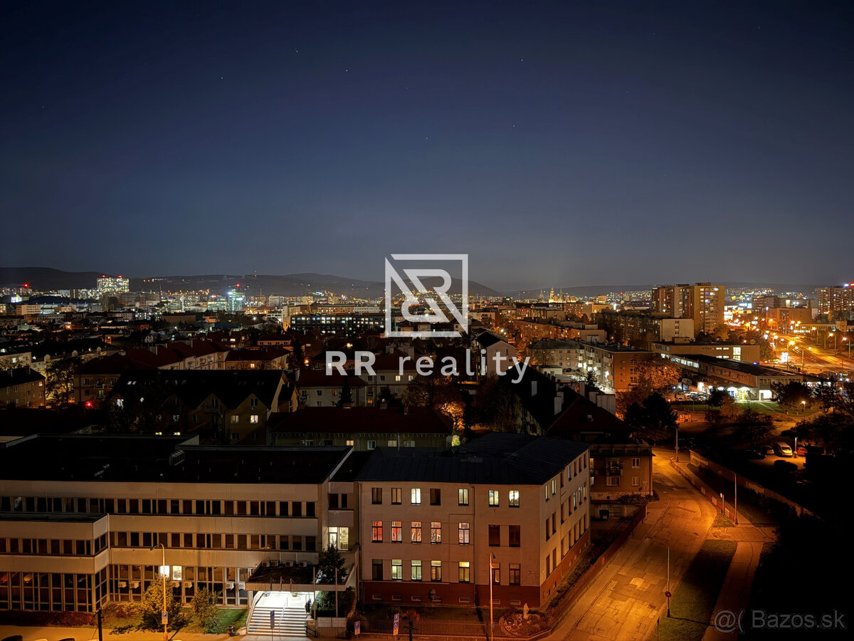 Zariadený luxusný 3-izbový byt po kompletnej rekonštrukcii - 18