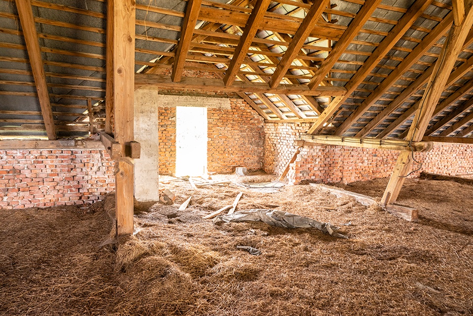 POĽNOHOSPODÁRSKA BUDOVA V OBCI CIGLA - 18