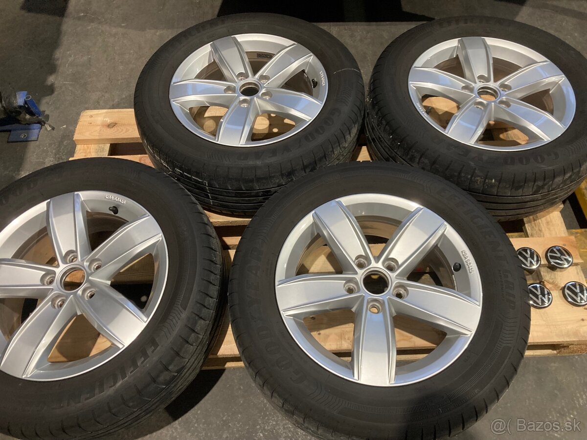 VW T-Roc 1.5 TSI BMT Benzín - 18