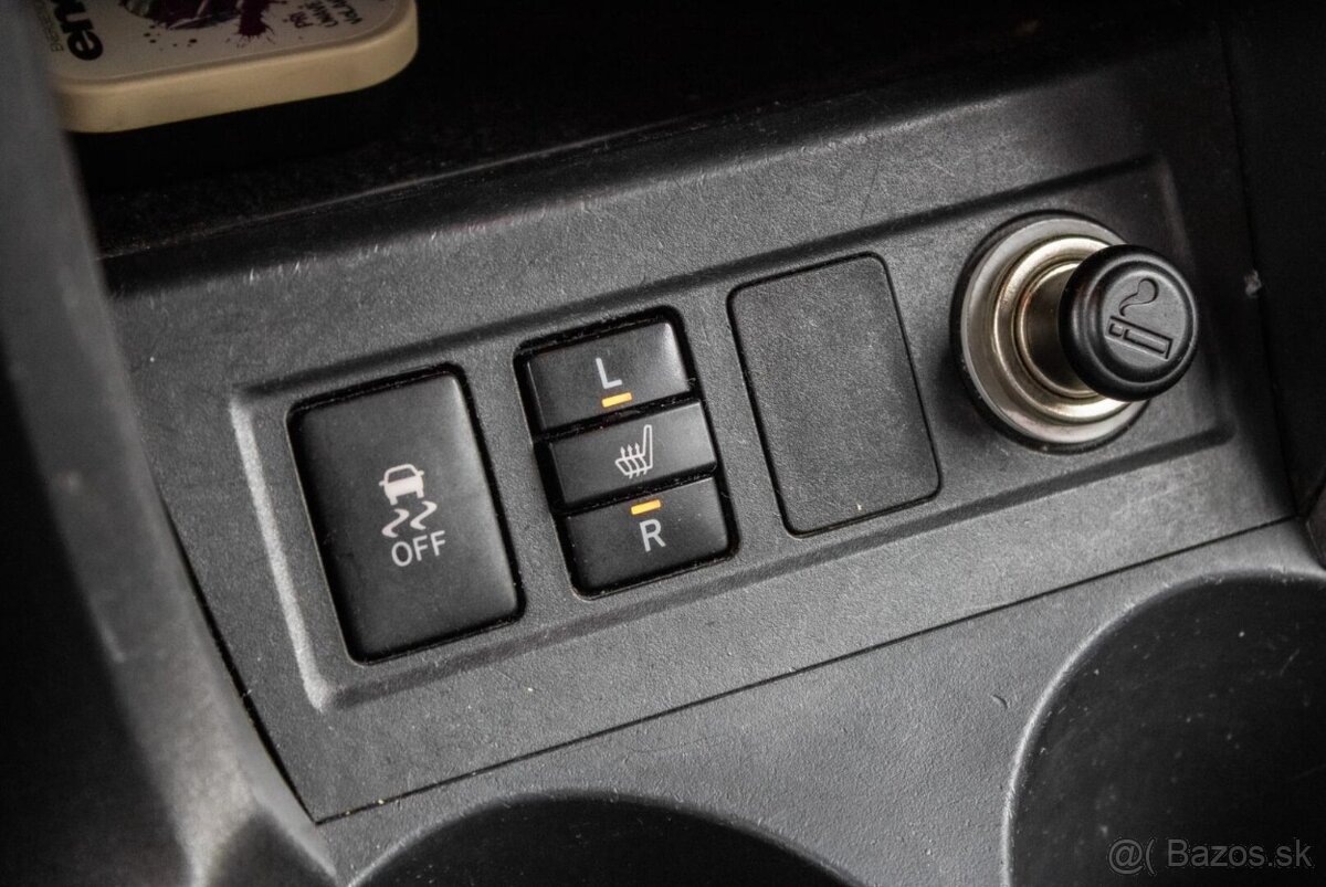 Toyota RAV4 2.2l D-CAT 110kW, A/T - 18