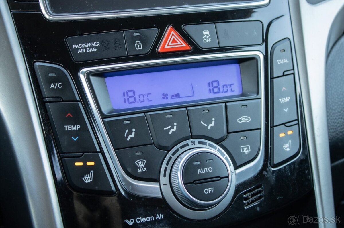 Hyundai i30 CW 1.6-CRDi, 94kW, M6 - 18