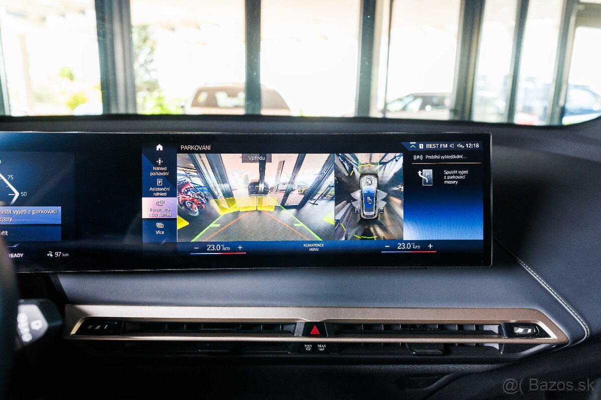 BMW iX 40 xDrive - 18