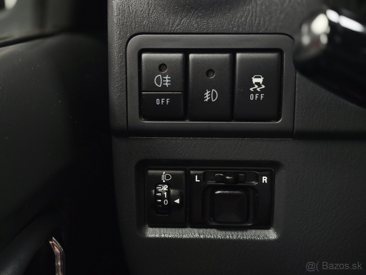 Suzuki Jimny 1.3 I VVT Style - 18