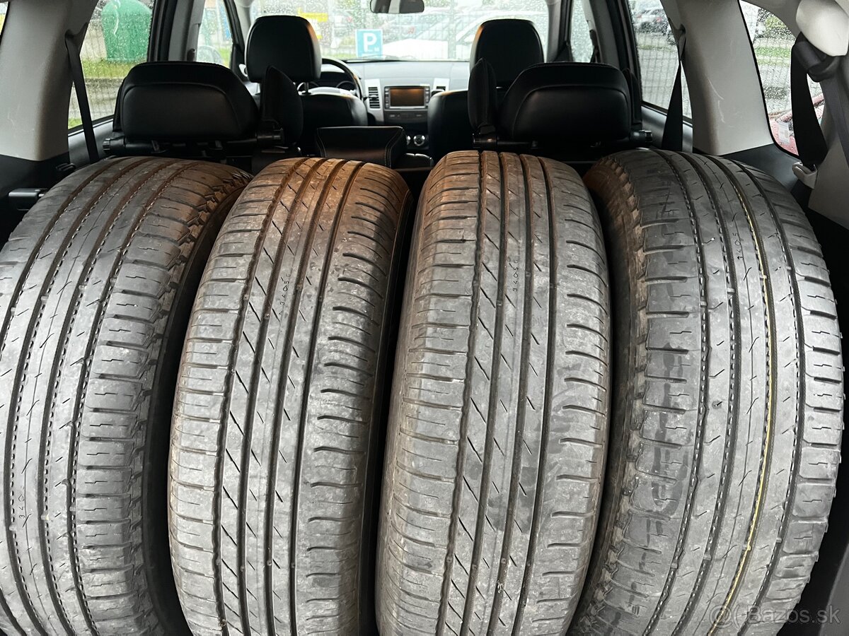 Mitsubishi Outlander 2.4 benzin 4x4 odpočet DPH - 18