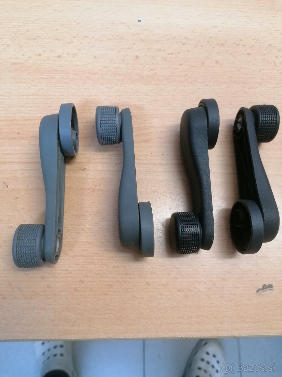 Kľučky, Páčky odistovania Kapoty Octavia1, Fabia1 - 18