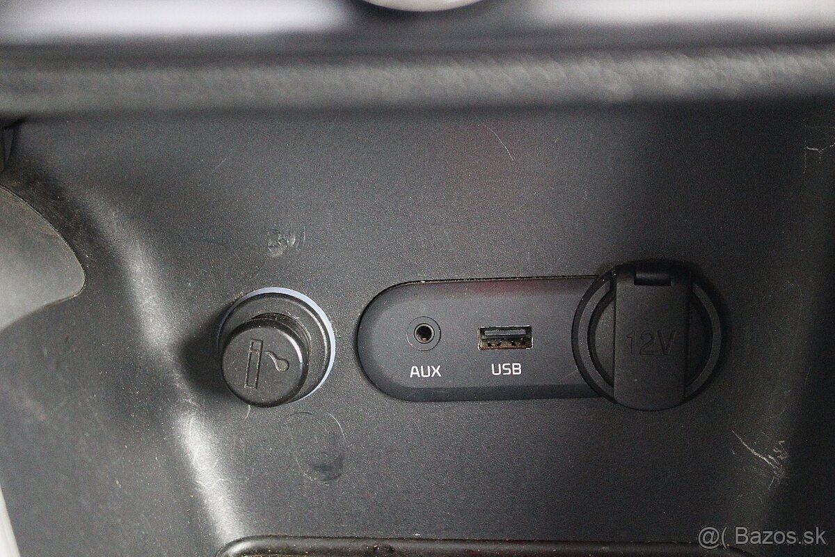 KIA.....CEED...66KW...CRDI...MANUAL 6st...2013....179TIS..KM - 18