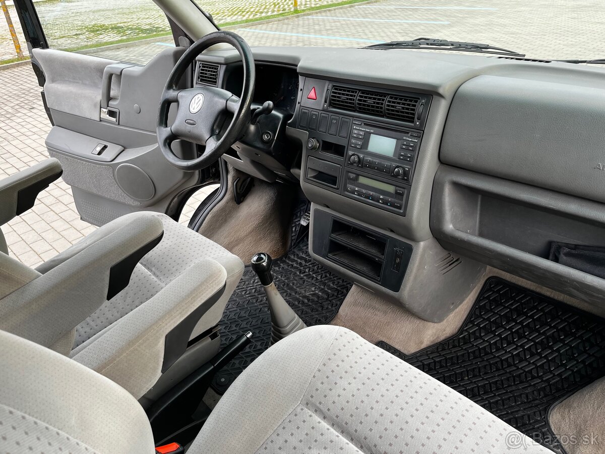 Predám Volkswagen Caravelle T4 (2001) - 18