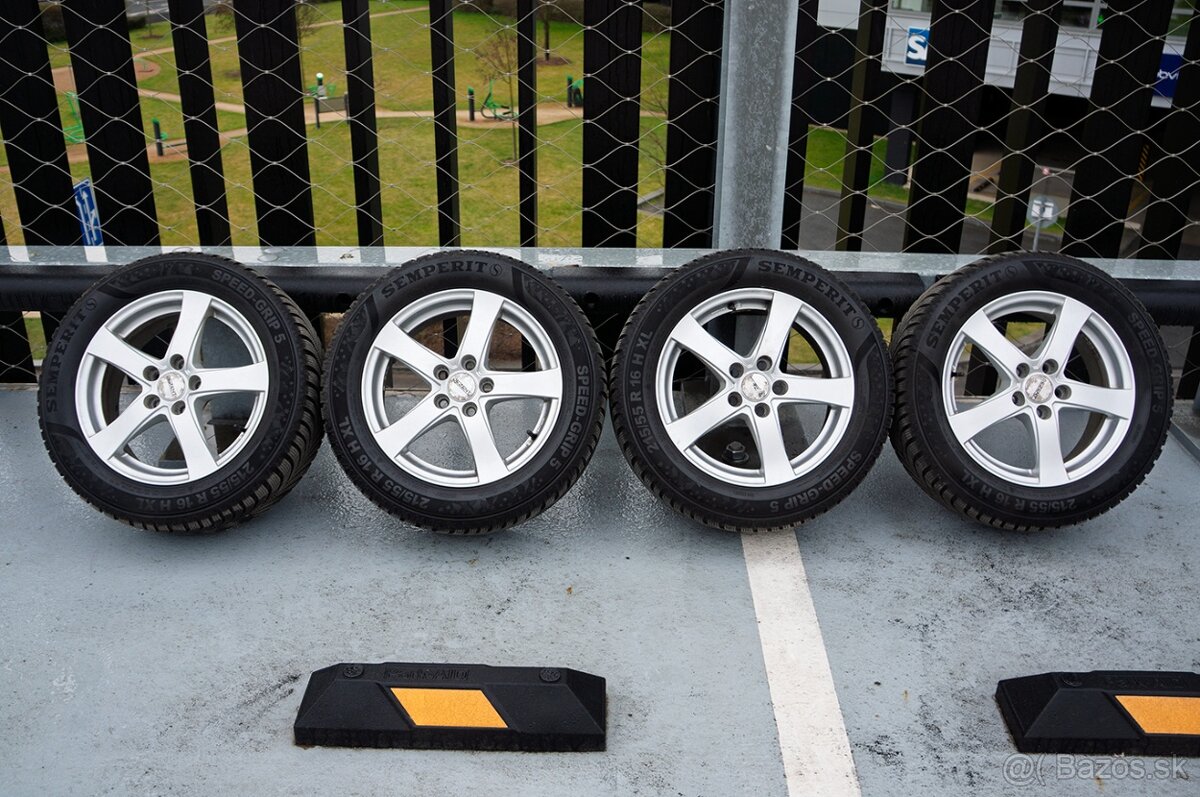 Ford Grand C-Max 2.0 TDCi TITANIUM (7-míst) - 18